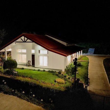 Caroline Villa, Nuwara Eliya Exterior photo